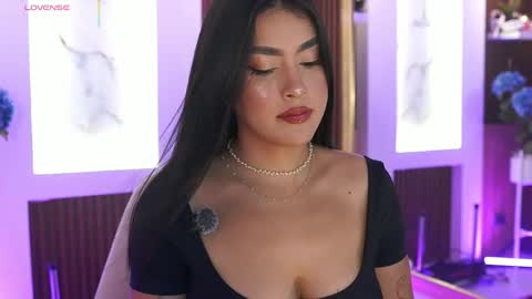 Jules Bennett online show from April 7, 2026, 12:05 pm