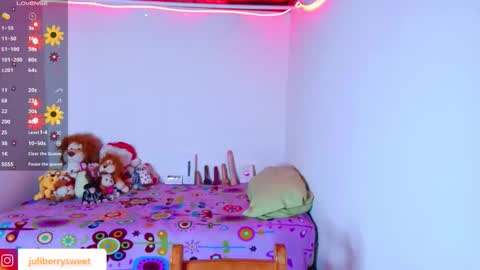 Juliana online show from November 28, 2025, 12:02 am