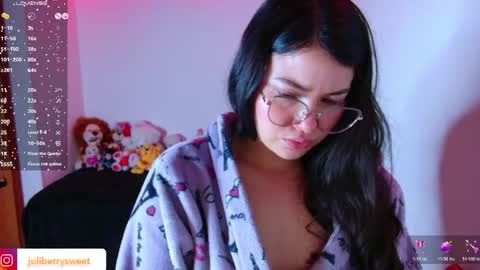 Juliana online show from March 24, 2026, 4:17 am