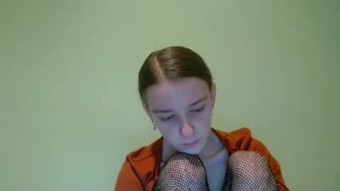 Snapshot of juli_etta chatting on December 7, 2024, 2:20 am Julietta online show from December 7, 2024, 2:20 am