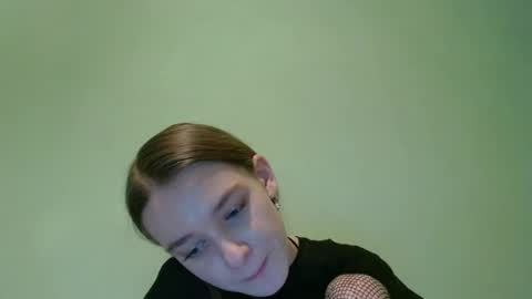 Snapshot of juli_etta chatting on December 10, 2024, 1:43 am Julietta online show from December 10, 2024, 1:43 am