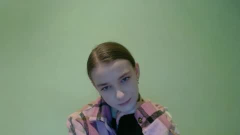 Snapshot of juli_etta chatting on January 6, 2025, 7:56 pm Julietta online show from January 6, 2025, 7:56 pm