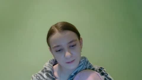 Snapshot of juli_etta chatting on January 24, 2025, 8:32 pm Julietta online show from January 24, 2025, 8:32 pm