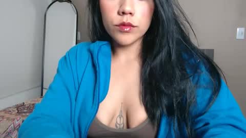 JULIETA online show from May 15, 2026, 1:56 am
