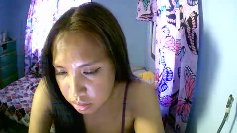 julia199755 online show from May 14, 2026, 4:30 am