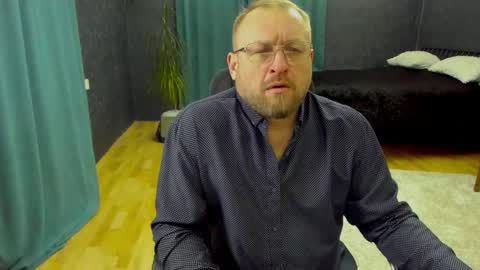 julia__cherry_ online show from February 24, 2026, 2:26 pm