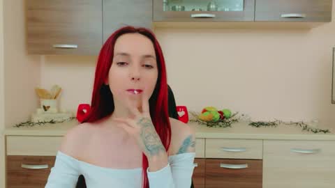JuliaJae online show from May 22, 2026, 6:42 am