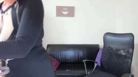 Snapshot of julia_andersone chatting on February 3, 2025, 6:56 am Julia Andersone online show from February 3, 2025, 6:56 am