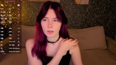 Julia online show from April 8, 2026, 1:16 am