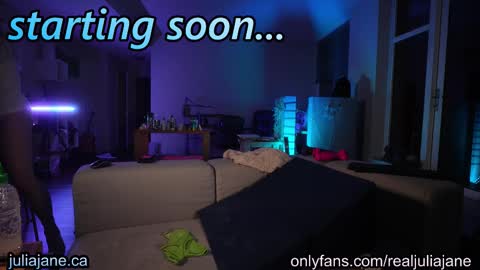 Snapshot of julia_jane chatting on February 6, 2026, 2:49 am Julia Jane online show from February 6, 2026, 2:49 am