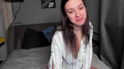 Julia online show from March 28, 2026, 12:10 am