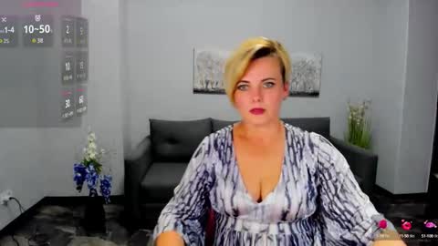 Snapshot of julia_wilsons chatting on September 21, 2025, 12:29 pm Julia online show from September 21, 2025, 12:29 pm