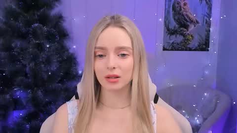 Snapshot of juliabrewwer chatting on December 17, 2025, 2:01 pm Julia online show from December 17, 2025, 2:01 pm