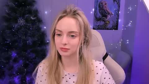 Snapshot of juliabrewwer chatting on January 14, 2026, 5:29 pm Julia online show from January 14, 2026, 5:29 pm