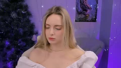 Snapshot of juliabrewwer chatting on February 9, 2026, 1:48 pm Julia online show from February 9, 2026, 1:48 pm