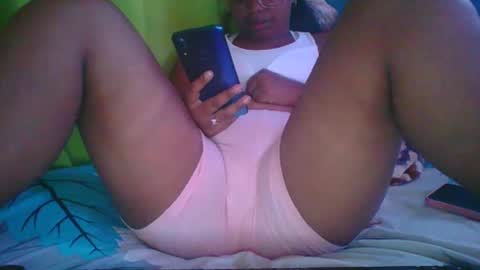 Snapshot of juliah02 chatting on February 8, 2025, 11:12 am juliah02 online show from February 8, 2025, 11:12 am