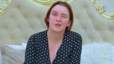 Snapshot of juliajeff chatting on February 24, 2025, 3:33 am JuliaJeff online show from February 24, 2025, 3:33 am