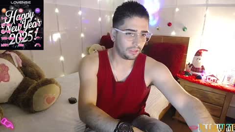 Snapshot of julian1225_ chatting on December 30, 2024, 7:53 pm Julian online show from December 30, 2024, 7:53 pm