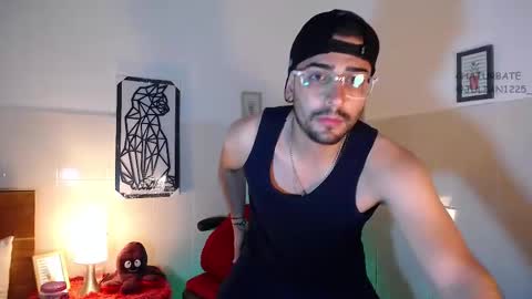 Snapshot of julian1225_ chatting on September 26, 2025, 1:20 am Julian online show from September 26, 2025, 1:20 am