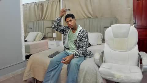 Snapshot of julian_billy chatting on February 25, 2025, 11:19 am julian billy online show from February 25, 2025, 11:19 am