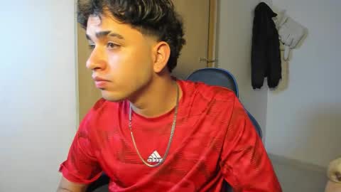 Snapshot of julian_billy chatting on November 6, 2025, 5:41 am julian billy online show from November 6, 2025, 5:41 am