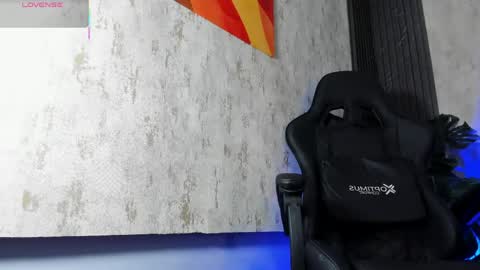 JULIAN  online show from May 27, 2026, 1:57 am
