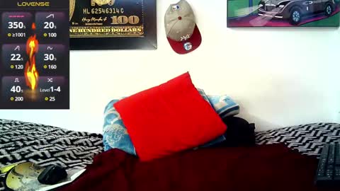 Snapshot of julian_tattoo chatting on March 4, 2025, 1:49 pm Julian independent model online show from March 4, 2025, 1:49 pm