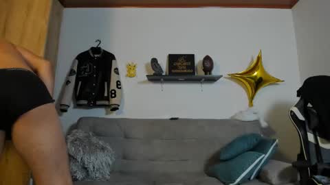 Snapshot of julian_wallace chatting on October 2, 2025, 4:58 pm julian_wallace online show from October 2, 2025, 4:58 pm