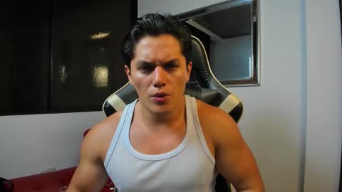 Snapshot of julian_wallace chatting on February 3, 2026, 10:59 pm julian_wallace online show from February 3, 2026, 10:59 pm