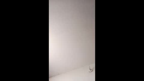 juliana2044103840 online show from March 6, 2026, 9:00 pm