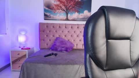  JULIANA CASTRO online show from March 20, 2026, 11:48 am