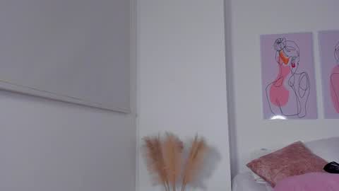 Snapshot of julianagreyx chatting on December 28, 2024, 5:23 am Juli online show from December 28, 2024, 5:23 am