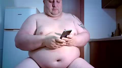 Snapshot of julianoparno chatting on May 3, 2026, 1:00 am Juliano online show from May 3, 2026, 1:00 am