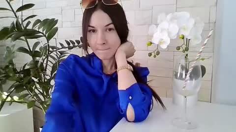 Julia online show from February 2, 2026, 2:05 pm