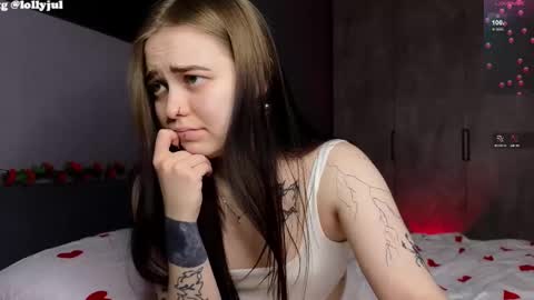 julidropp online show from February 17, 2025, 5:21 pm