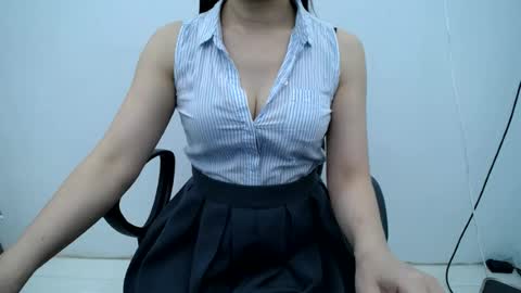 julie9x online show from July 18, 2026, 10:24 pm