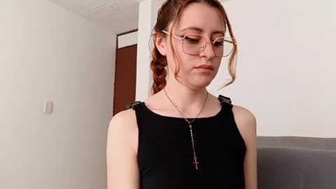 Snapshot of julie_autmn_ chatting on January 31, 2026, 7:11 pm yules online show from January 31, 2026, 7:11 pm