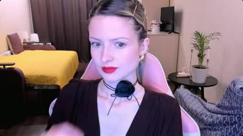 Julie online show from April 15, 2026, 3:19 pm