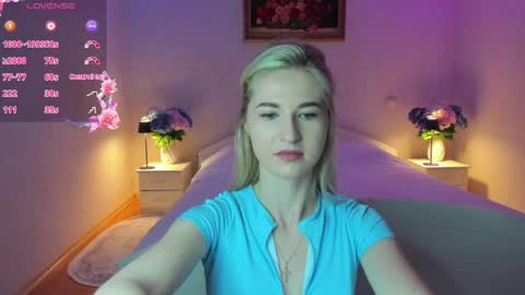 Snapshot of julieblazex chatting on June 1, 2026, 7:59 pm julieblazex online show from June 1, 2026, 7:59 pm