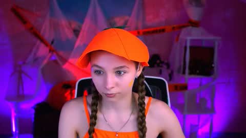 juliedaniel online show from October 31, 2025, 4:35 am