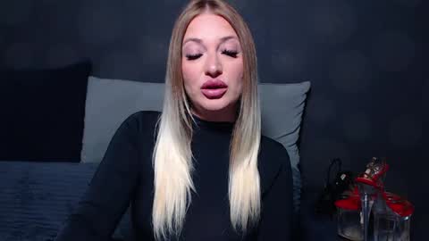 julia online show from July 15, 2026, 7:46 am