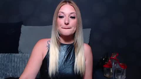 julia online show from July 19, 2026, 5:11 am