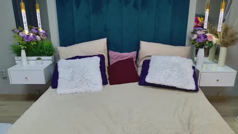 juliehill online show from February 7, 2026, 7:01 am