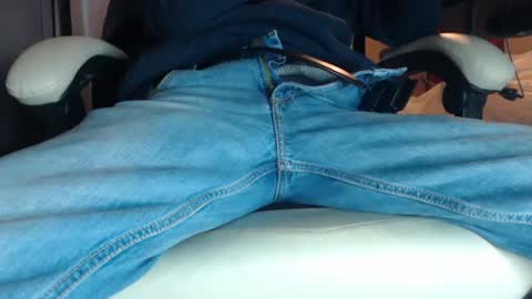 Snapshot of juliet_whiskey_foxtrot chatting on January 12, 2025, 5:54 pm Juliet Whiskey Foxtrot online show from January 12, 2025, 5:54 pm