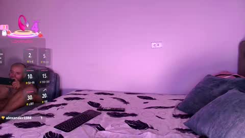 Snapshot of julieta4 chatting on September 24, 2025, 11:08 pm Julieta4 online show from September 24, 2025, 11:08 pm