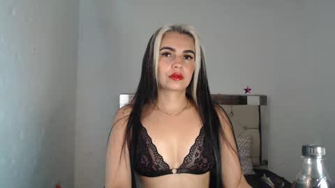julieta__fox_ online show from January 12, 2025, 3:17 am