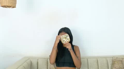 Snapshot of julieta_aguilar chatting on September 27, 2025, 8:36 pm Juli online show from September 27, 2025, 8:36 pm