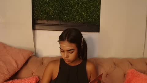 Juli online show from April 16, 2026, 7:25 pm