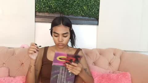 Juli online show from April 17, 2026, 7:06 pm