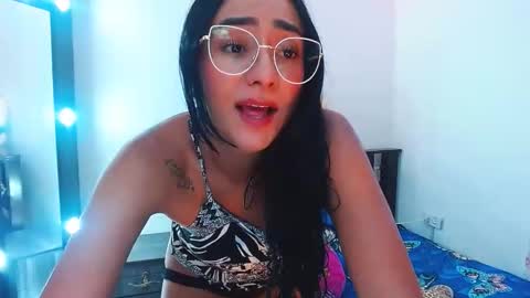 julieta art1 online show from December 9, 2024, 11:24 pm